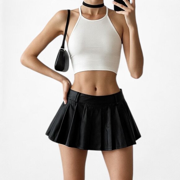 Lioness Black Faux Leather Micro Mini Pleated Skater Skirt Skort Size XS - Picture 1 of 6